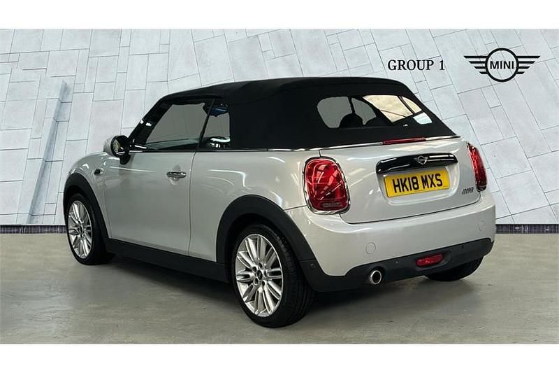 Used Mini Cooper Cabriolet 136 HP (100 kW) 2018 White silver Cabriolet