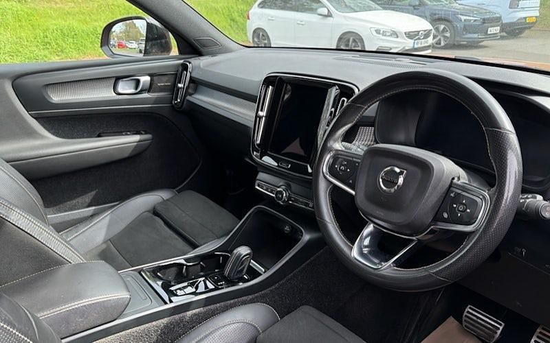 Usado Volvo XC40 R-Design Pro 197 CV (144 kW) 2021 SUV