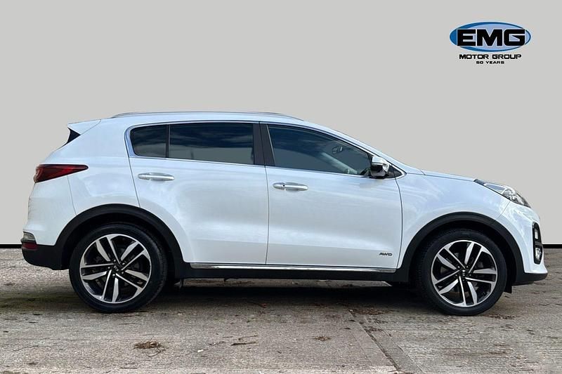 Used Kia Sportage 174 HP (127 kW) 2019 Fusion white SUV
