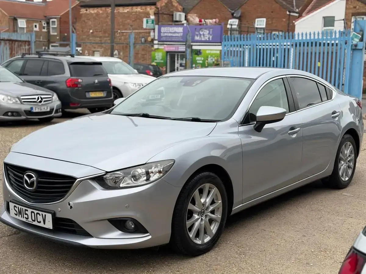 Usado Mazda 6 2015 Plateado Berlina