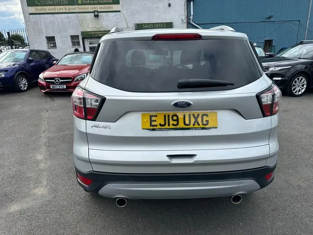 Used Ford Kuga Titanium 120 HP (88 kW) 2019 Silver SUV