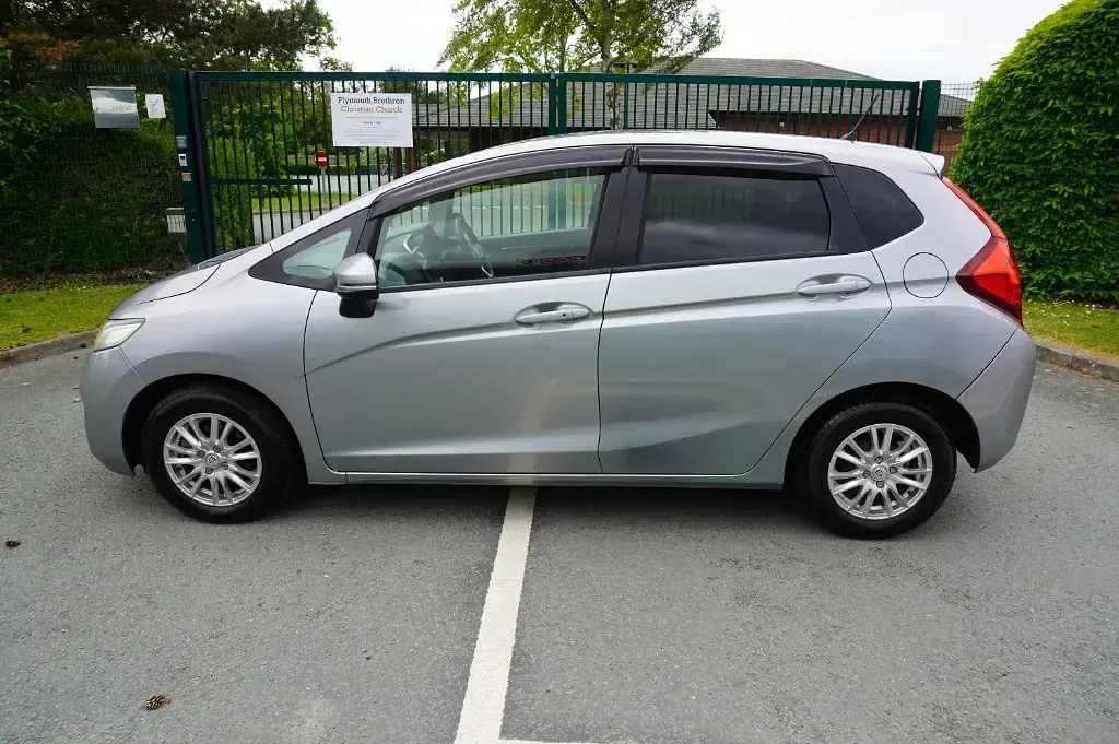 Used Honda Jazz ES 99 HP (72 kW) 2014 Hatchback