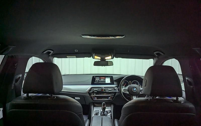 Used BMW 520 M Sport 190 HP (139 kW) 2018 Black Estate