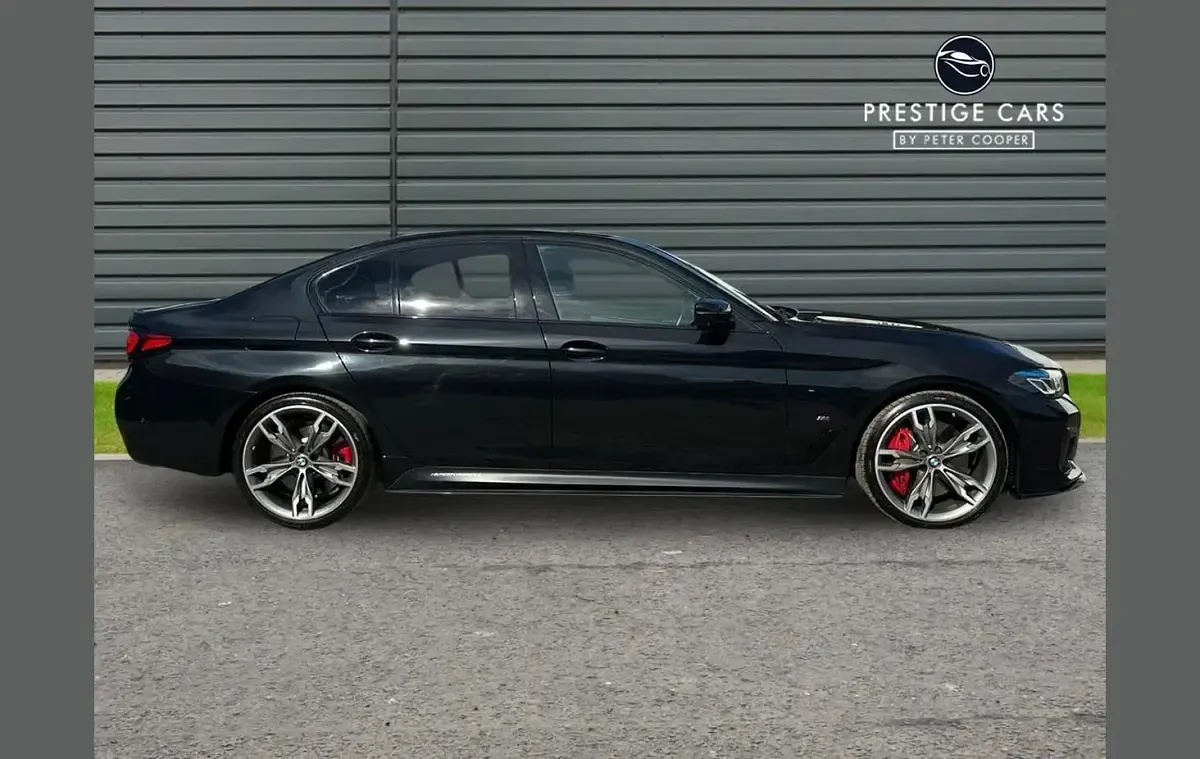 Used BMW M550 Comfort Edition 523 HP (384 kW) 2023 Black Sedan