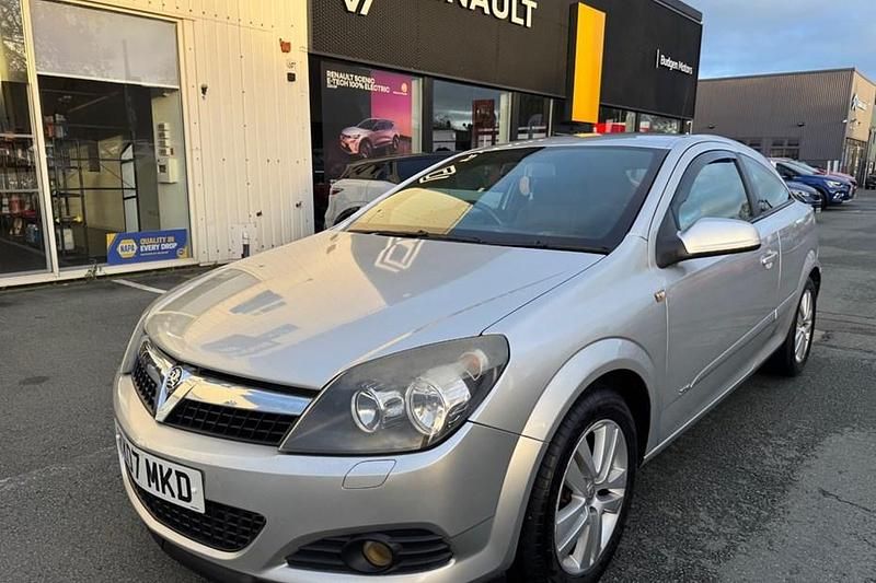 Silver Used 2007 Vauxhall Astra Sport Hatchback | £1,800 (Fair price) - Image 1/1
