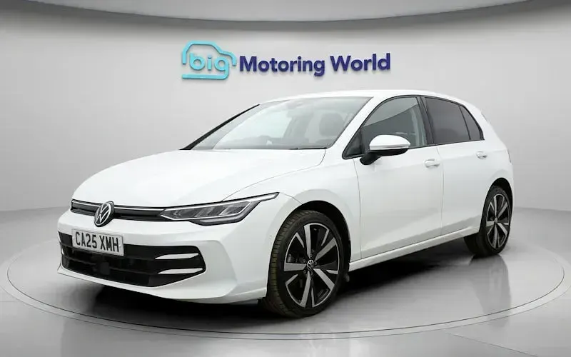 Usado VW Golf VIII Match 116 CV (85 kW) 2025 Blanco Utilitario