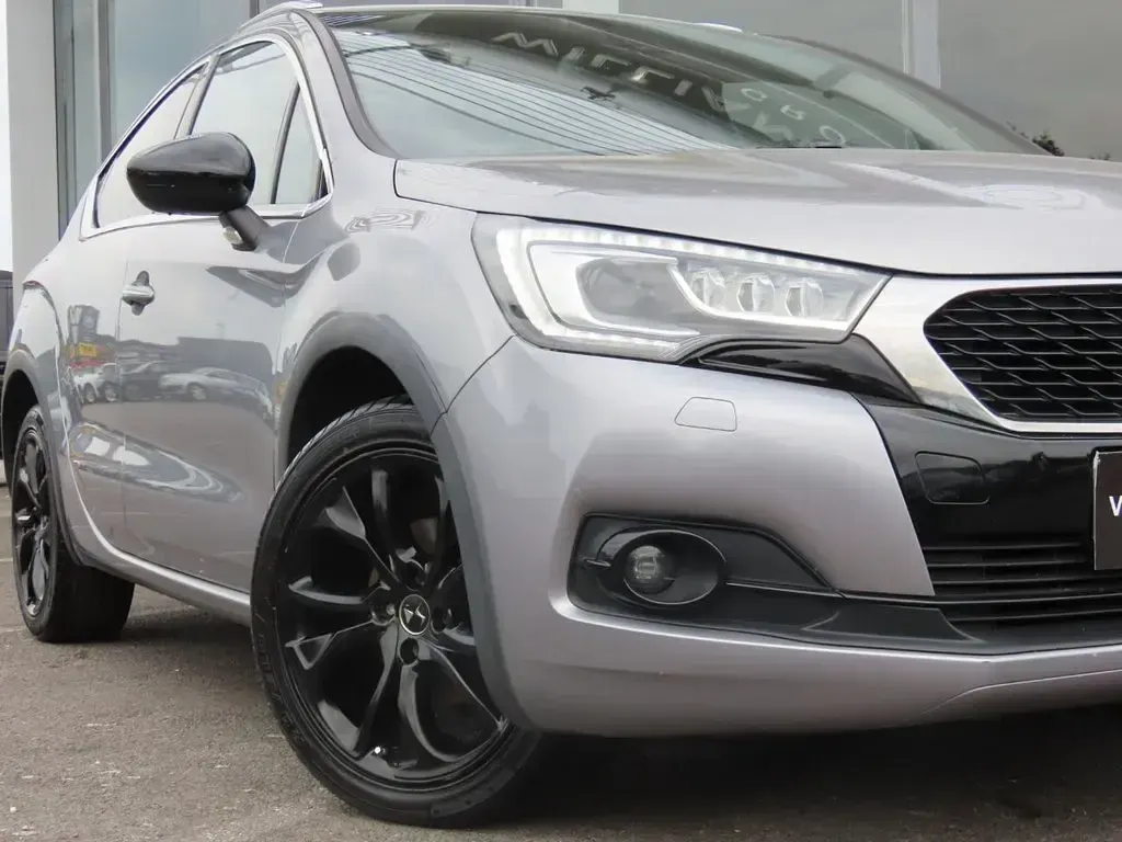 Used DS Automobiles DS4 120 HP (88 kW) 2017 Grey Hatchback