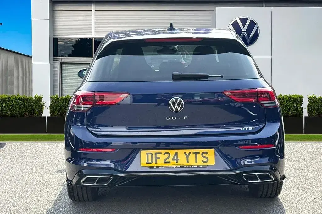 Used VW Golf VIII R-line 147 HP (108 kW) 2024 Blue Hatchback