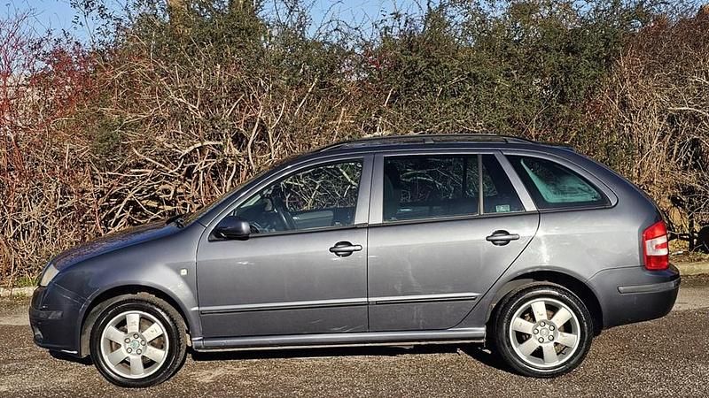Used Skoda Fabia 80 HP (58 kW) 2007 Grey Estate