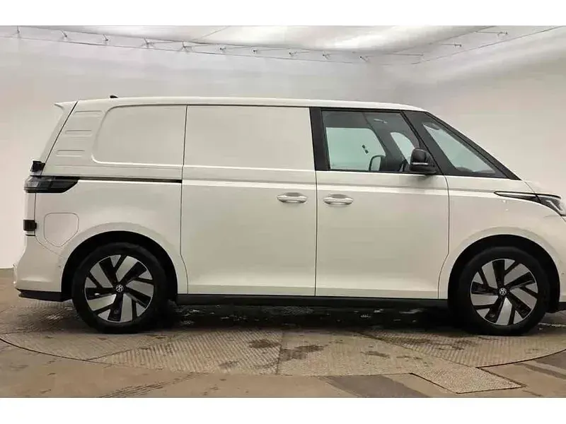 Used VW ID. Buzz 150 kW (204 HP) 2024 White MPV