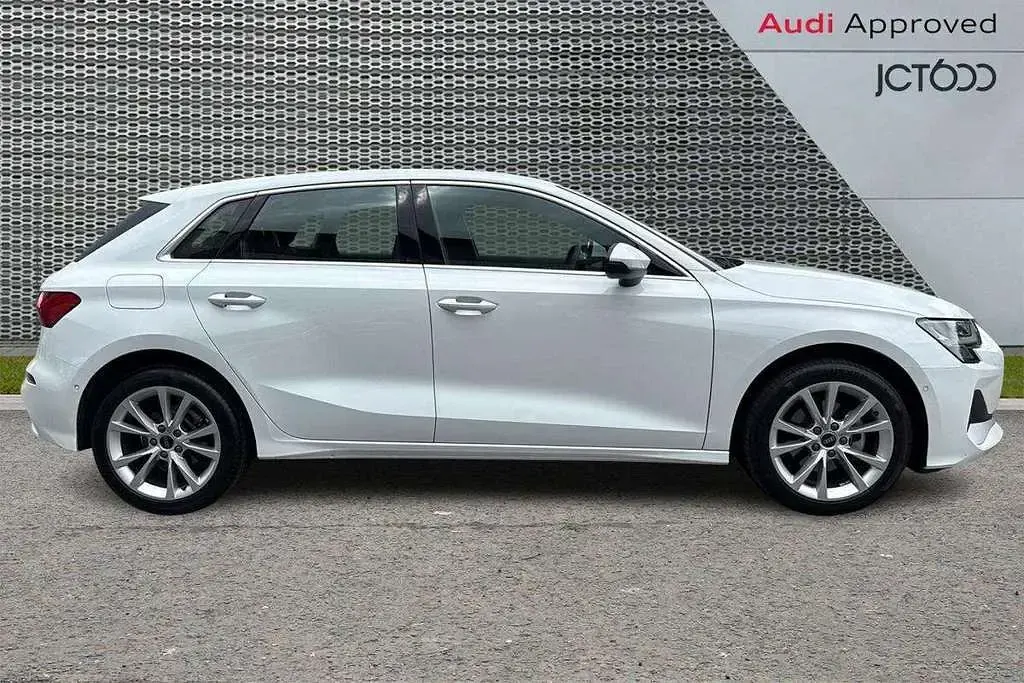Used Audi A3 Sport 113 HP (83 kW) 2025 White Hatchback