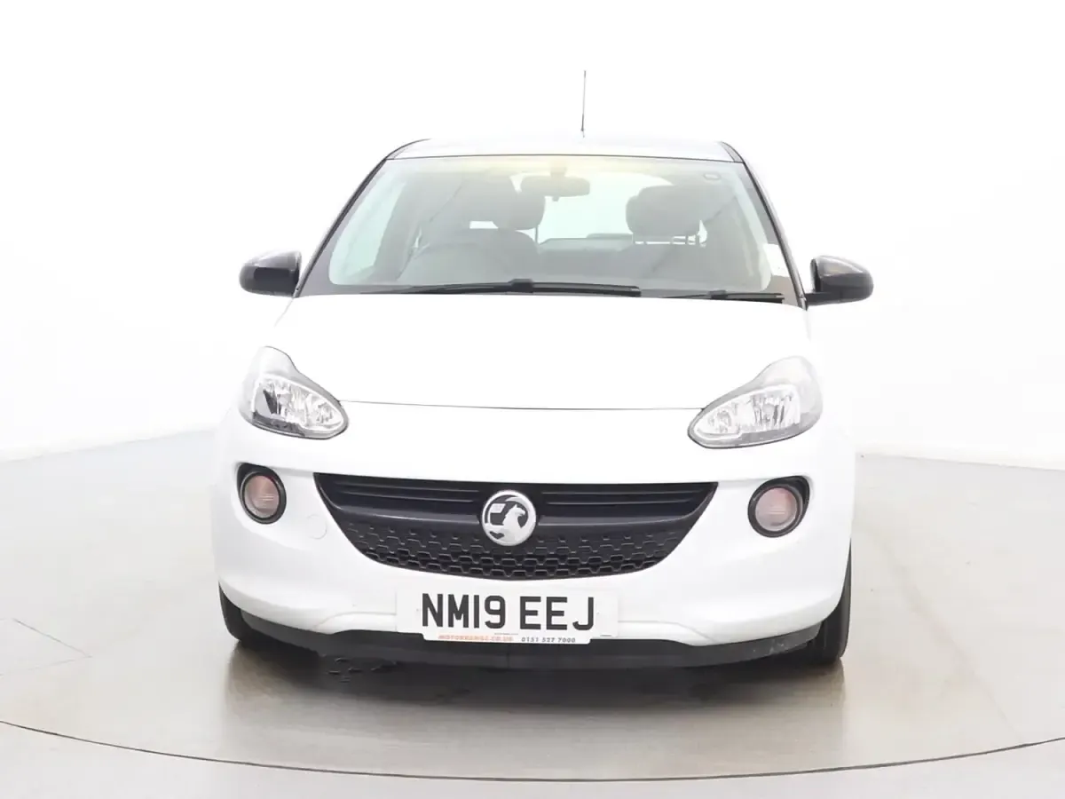 Second-hand Vauxhall Adam 70 CP (51 kW) 2019 Alb Hatchback