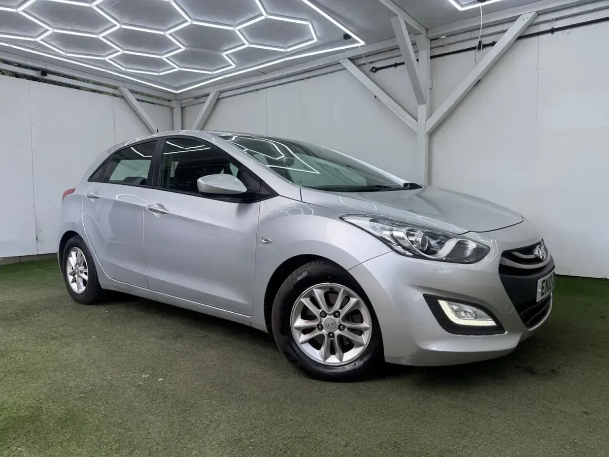 Used Hyundai i30 Active 108 HP (79 kW) 2012 Silver Hatchback