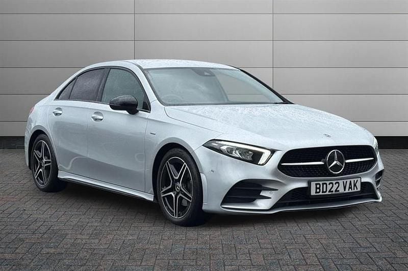 Used Mercedes A180 Executive 136 HP (100 kW) 2022 Iridium silver Sedan