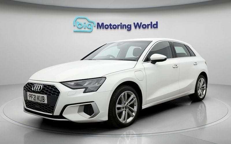 Used Audi A3 Sportback e-tron Sport 204 HP (150 kW) 2025 Hatchback