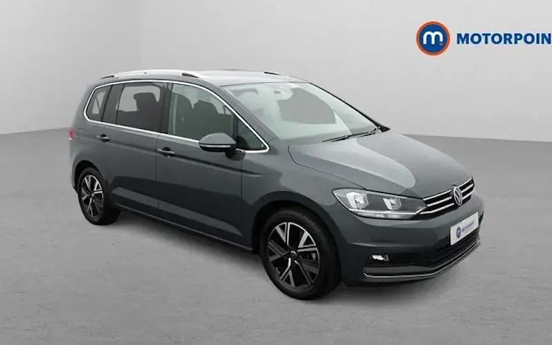 Used VW Touran SEL 150 HP (110 kW) 2025 MPV