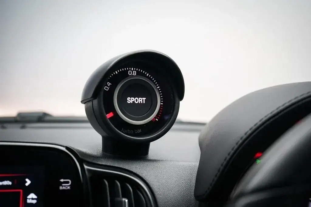Begagnad Abarth 595 165 HK (121 kW) 2022 Svart Halvkombi
