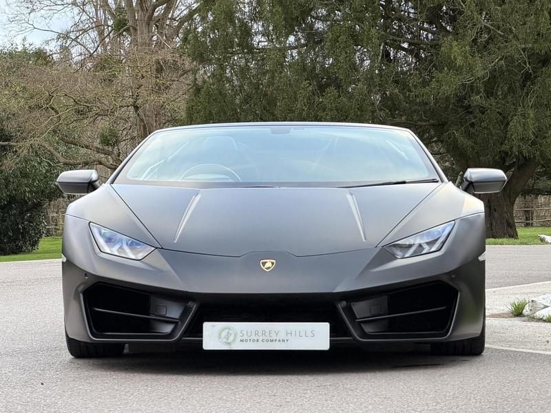 Used Lamborghini Huracán 580 HP (426 kW) 2018 Yellow Cabriolet