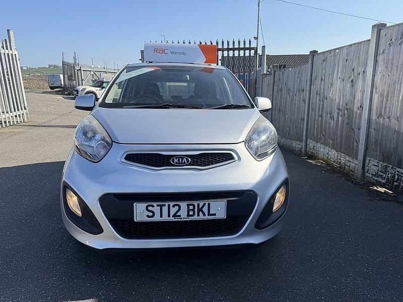 Used Kia Picanto 68 HP (50 kW) 2012 Silver Hatchback
