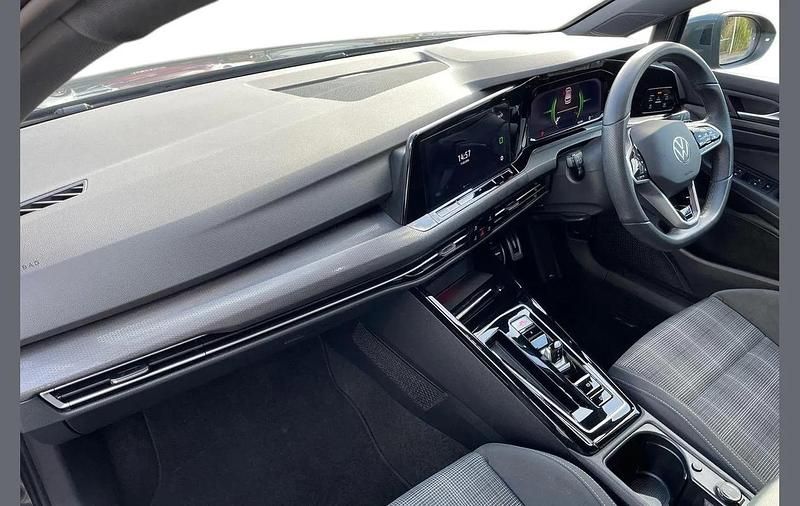 Used VW Golf VIII GTD 200 HP (147 kW) 2024 Grey Hatchback