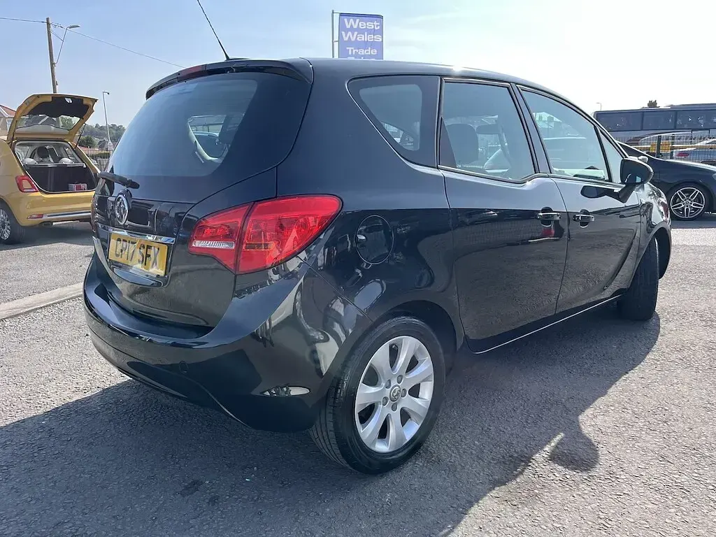 Used Vauxhall Meriva 2017 Black MPV