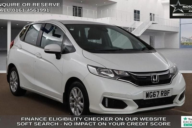White Used 2017 Honda Jazz SE Hatchback | £10,790 (Fair price) - Image 1/1