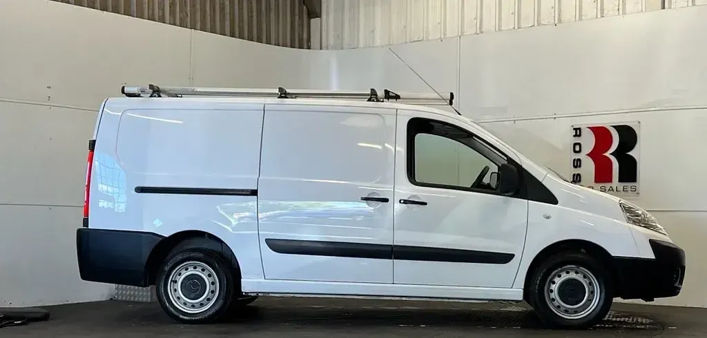 Used Citroën Dispatch 90 HP (66 kW) 2014 White MPV