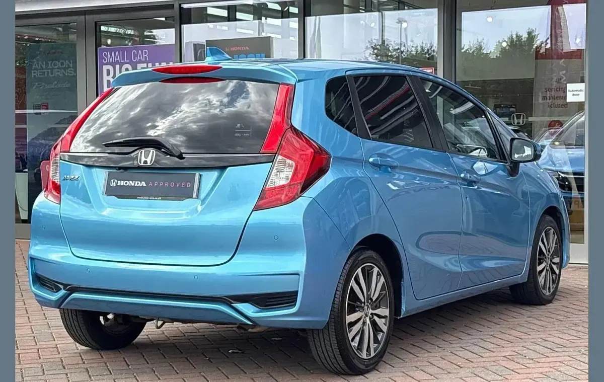 Used Honda Jazz EX 102 HP (75 kW) 2018 Skyride blue Hatchback