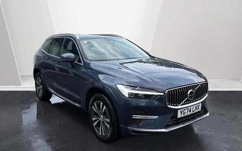 Used 2025 Volvo XC60 Core SUV | £41,995 (Expensive) - Image 1/3