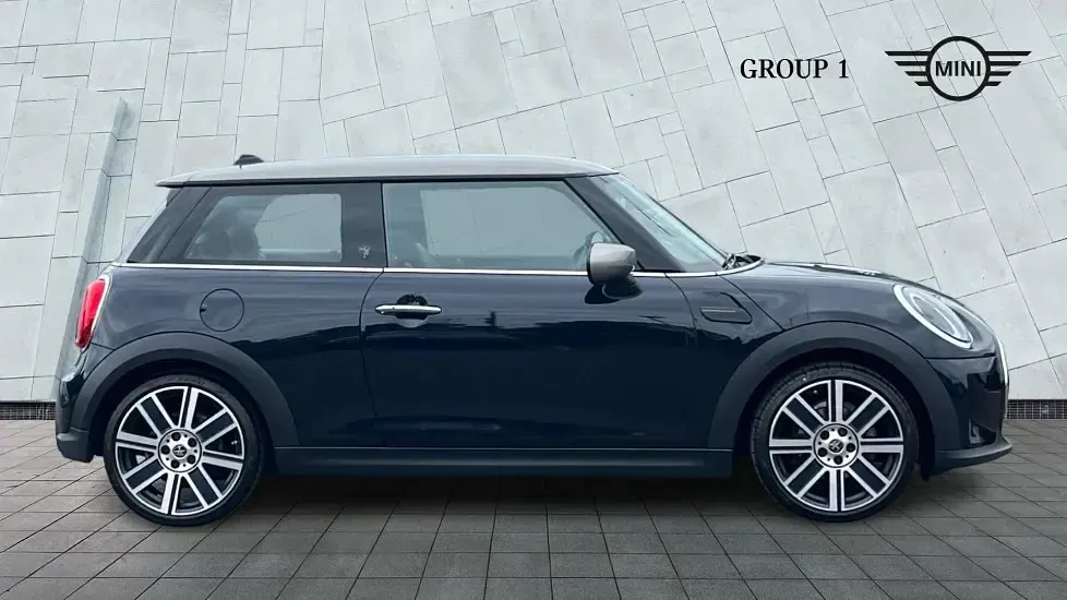 Used Mini Cooper Exclusive 136 HP (100 kW) 2023 Black Hatchback