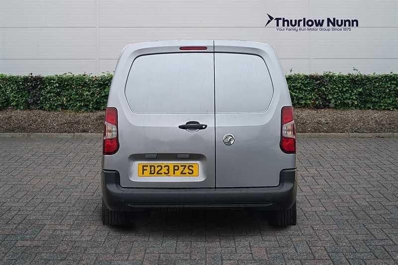 Used Vauxhall Combo S 100 HP (73 kW) 2023 Grey MPV