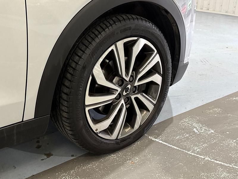 Used Ssangyong (KGM) Tivoli 163 HP (119 kW) 2022 Silver SUV