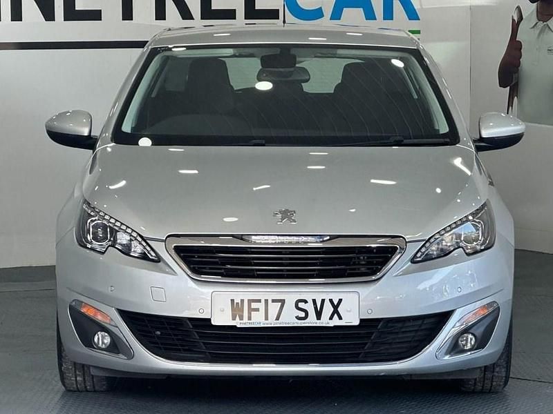 Used Peugeot 308 Allure 120 HP (88 kW) 2017 Silver Hatchback