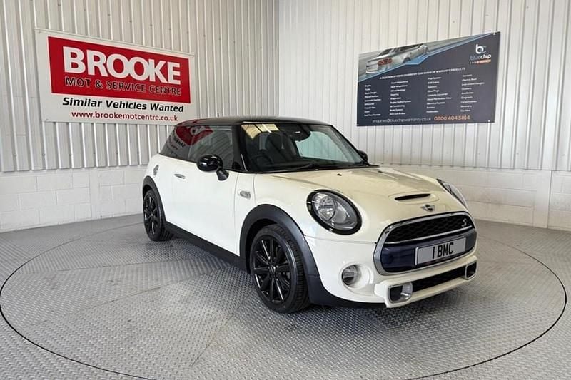 White Used 2015 Mini Cooper S Hatch Hatchback | £9,825 (Fair price) - Image 1/1
