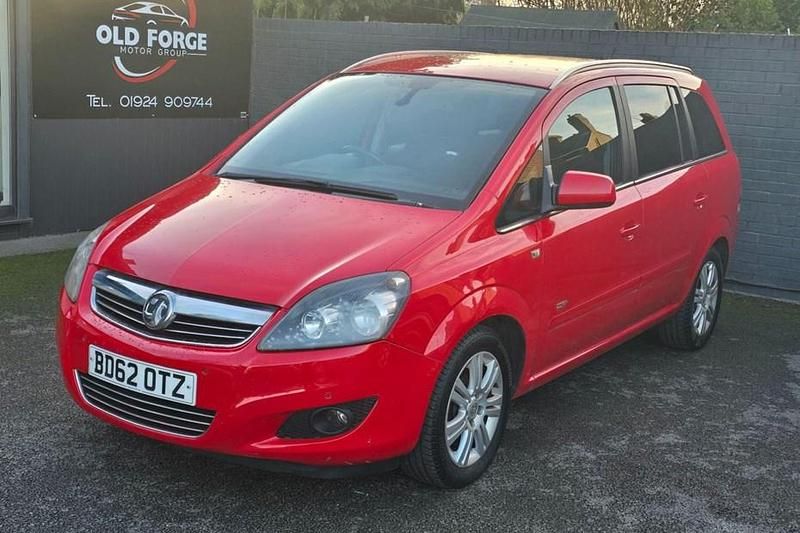 Red Used 2012 Vauxhall Zafira Design Edition MPV | £1,495 (Good price) - Image 1/1