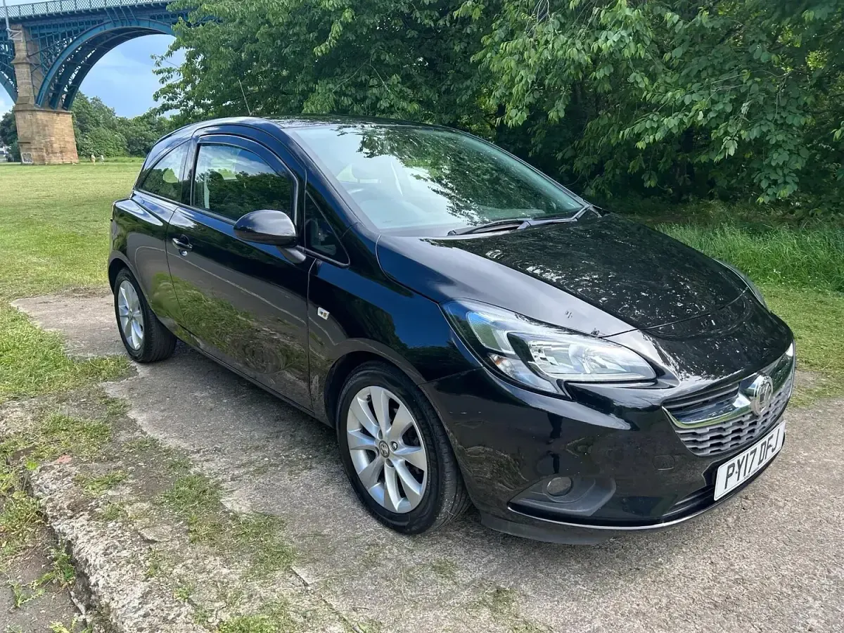 Used Vauxhall Corsa 75 HP (55 kW) 2017 Black Hatchback