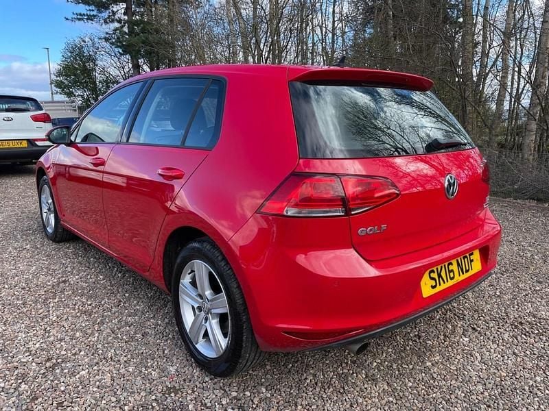 Used VW Golf VII Edition 110 HP (80 kW) 2016 Red Hatchback