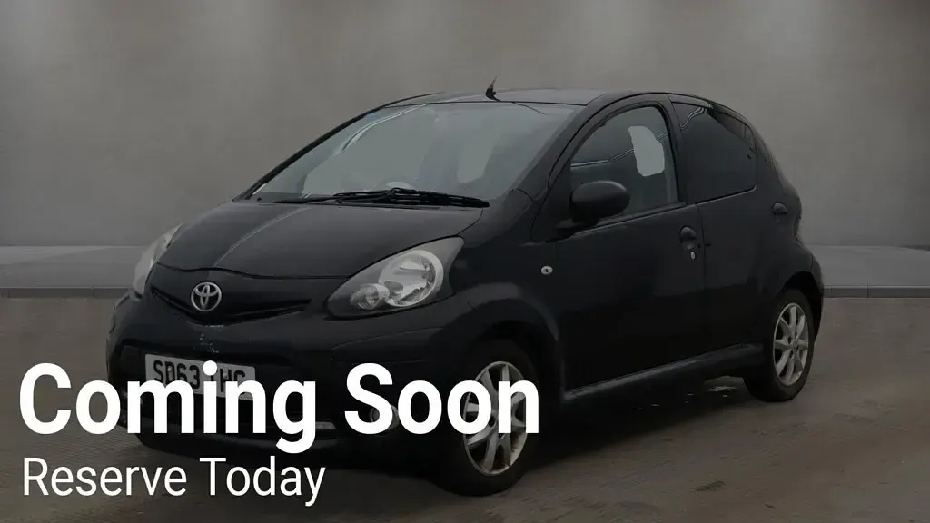 Used Toyota Aygo 68 HP (50 kW) 2013 Black Hatchback