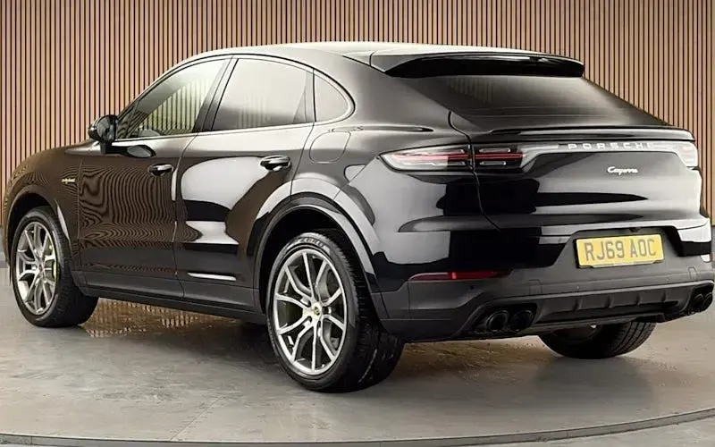 Used Porsche Cayenne 462 HP (339 kW) 2022 SUV