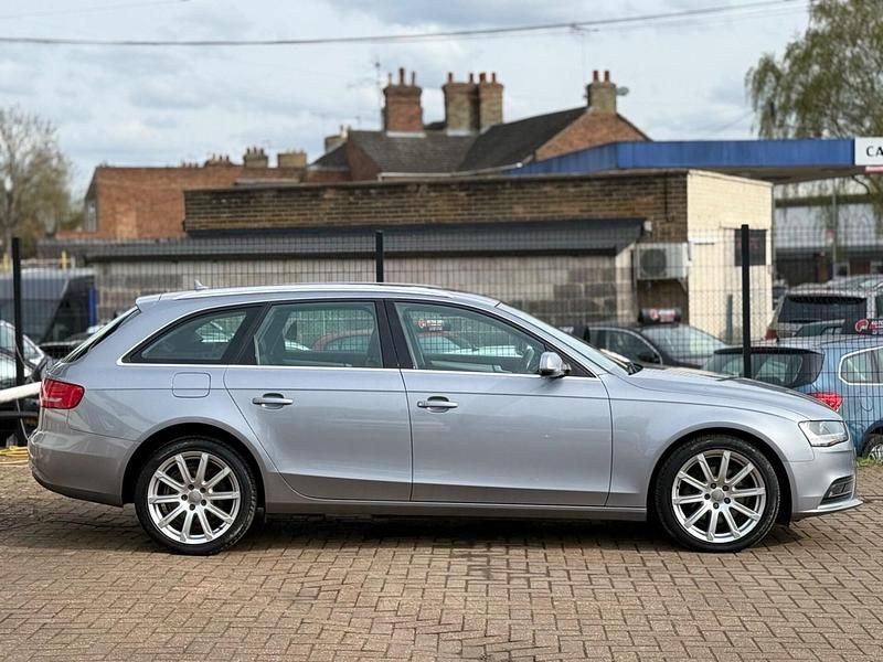 Begagnad Audi A4 150 HK (110 kW) 2014 Grå Kombi