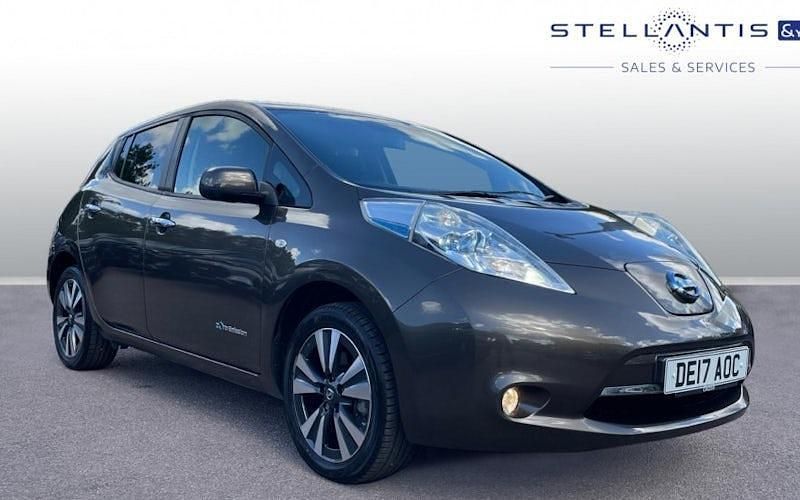 Brown Used 2016 Nissan Leaf Tekna Hatchback | £6,391 (A bit pricey) - Image 1/4