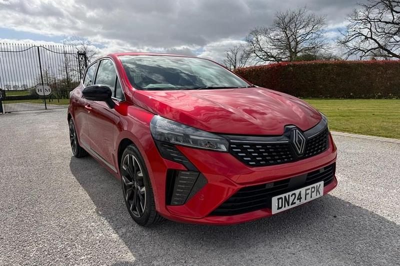 Used Renault Clio V RS Line 90 HP (66 kW) 2023 Grey  Hatchback