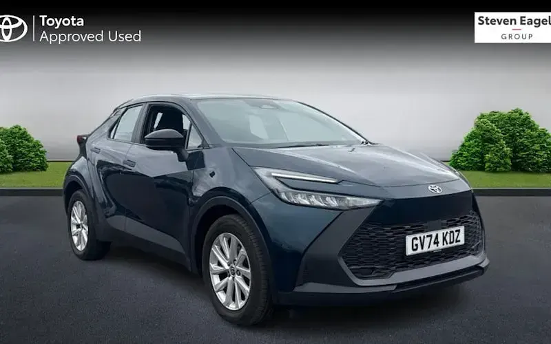 Used Toyota C-HR 140 HP (102 kW) 2026 SUV
