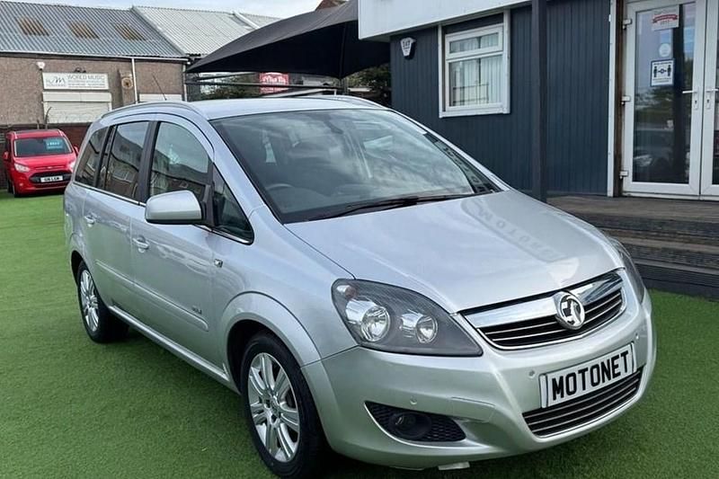 Silver Used 2013 Vauxhall Zafira Design Edition MPV | £3,880 (Fair price) - Image 1/1