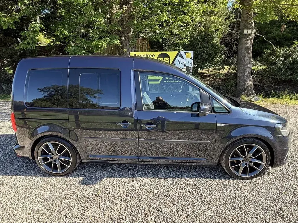 Used VW Caddy Life 102 HP (75 kW) 2017 Blue MPV
