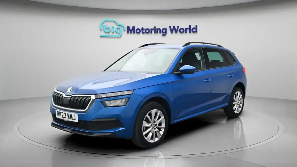 Used Skoda Kamiq SE Drive 110 HP (80 kW) 2023 Blue SUV