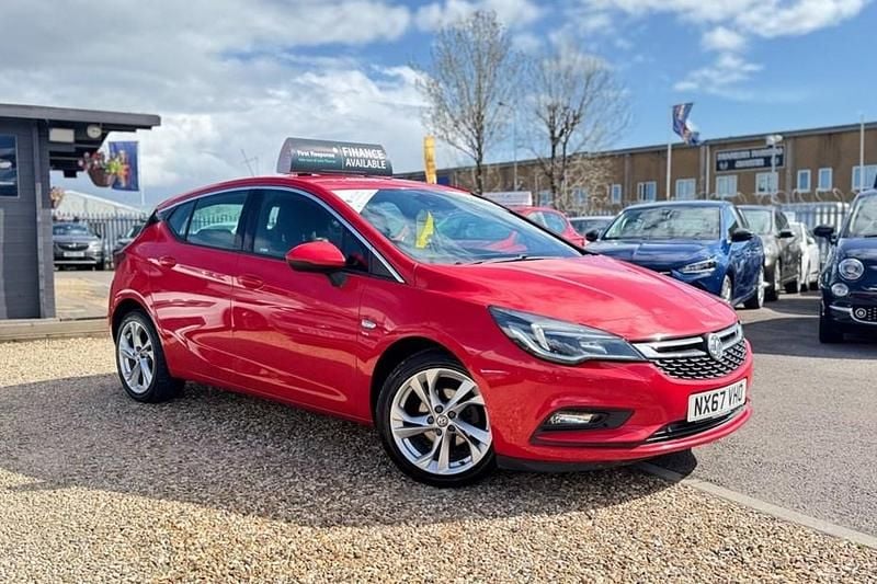 Used Vauxhall Astra SRi 150 HP (110 kW) 2017 Red Hatchback