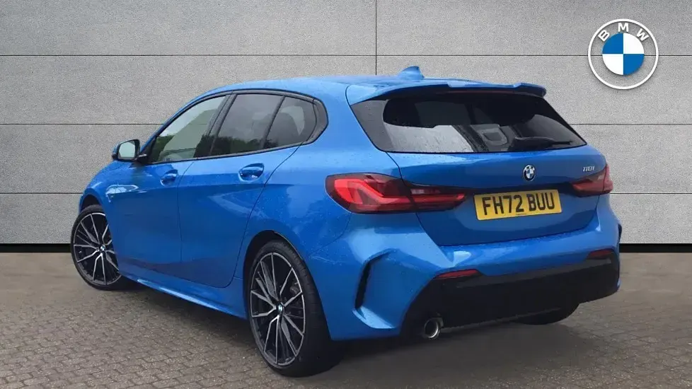 Used BMW 118 M Sport 134 HP (98 kW) 2023 Blue Hatchback