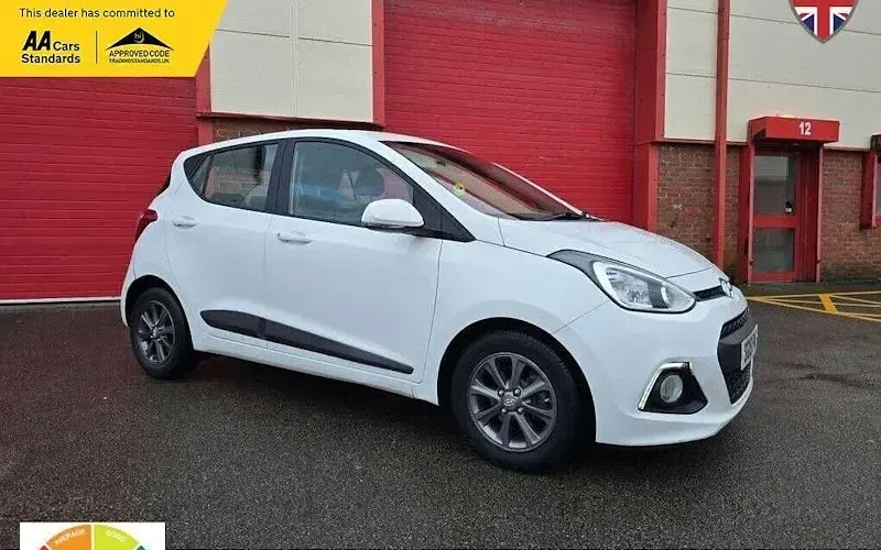 Gebraucht Hyundai i10 Premium 87 PS (63 kW) 2015 Kleinwagen