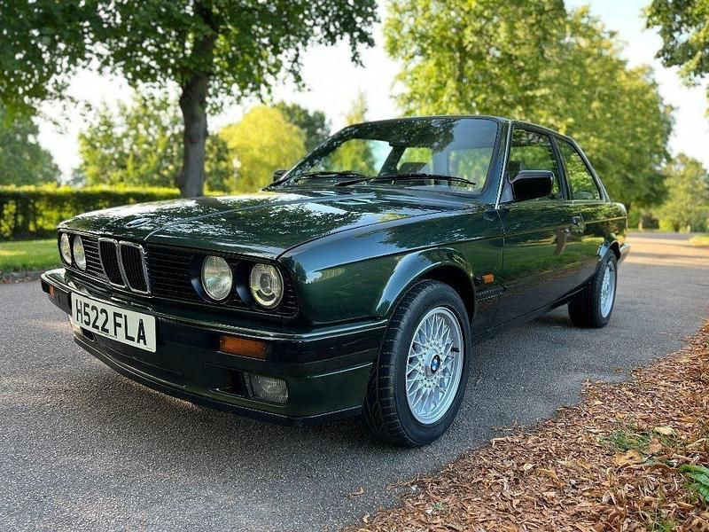 Green Used 1990 BMW 320 Sedan | £5,900 - Image 1/4